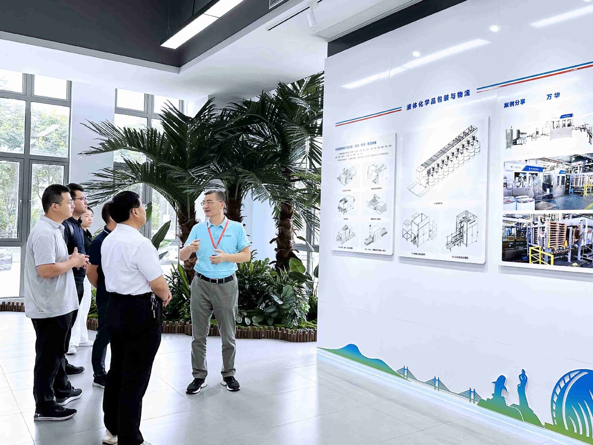 校企合作|安徽大学电气工程与自动化学院领导莅临合肥PA旗舰厅官网 校企合作|安徽大学电气工程与自动化学院领导莅临合肥PA旗舰厅官网